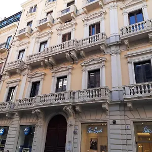Umberto House *** קטאניה